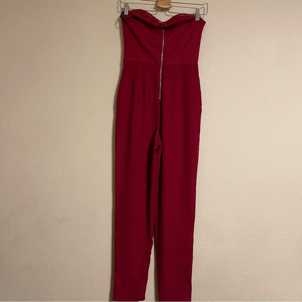 Red‎ strapless jumpsuit. - Picture 4 of 14